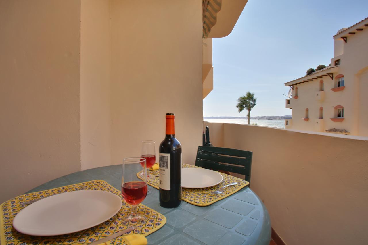 Marina Bay Playa Del Cristo Apartment Estepona Bagian luar foto